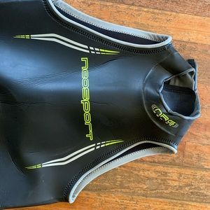 Neosport 3mm Sleeveless Triathlon Wetsuit